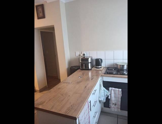 3 BEDROOM APARTMENT FOR SALE IN CRYSTAL PARK